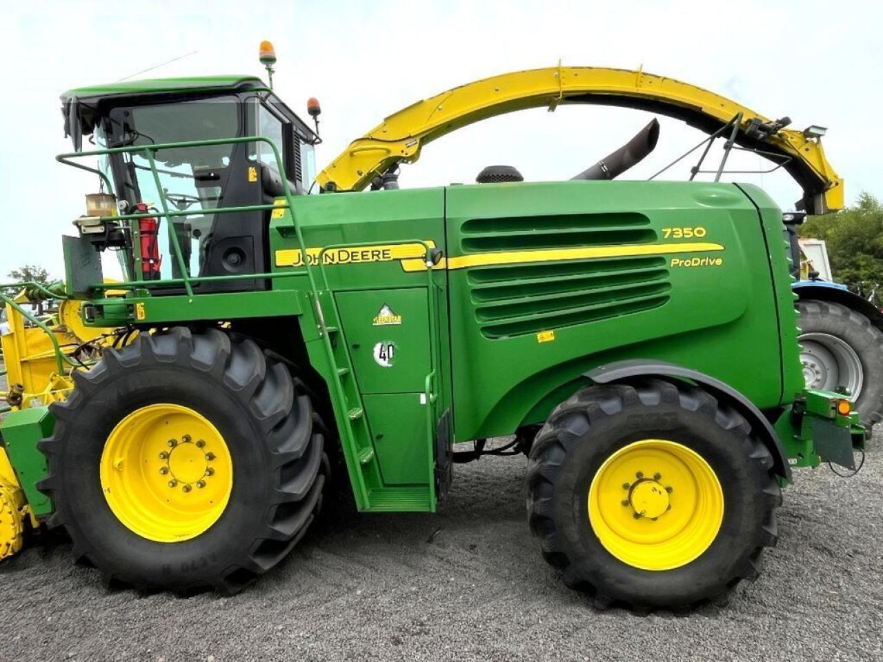 John Deere 7350 prodrive, allrad, 40 km/h, kemper 360, pick - Sklízecí řezačka: obrázek 3 John Deere 7350 prodrive, allrad, 40 km/h, kemper 360, pick - Sklízecí řezačka: obrázek 3