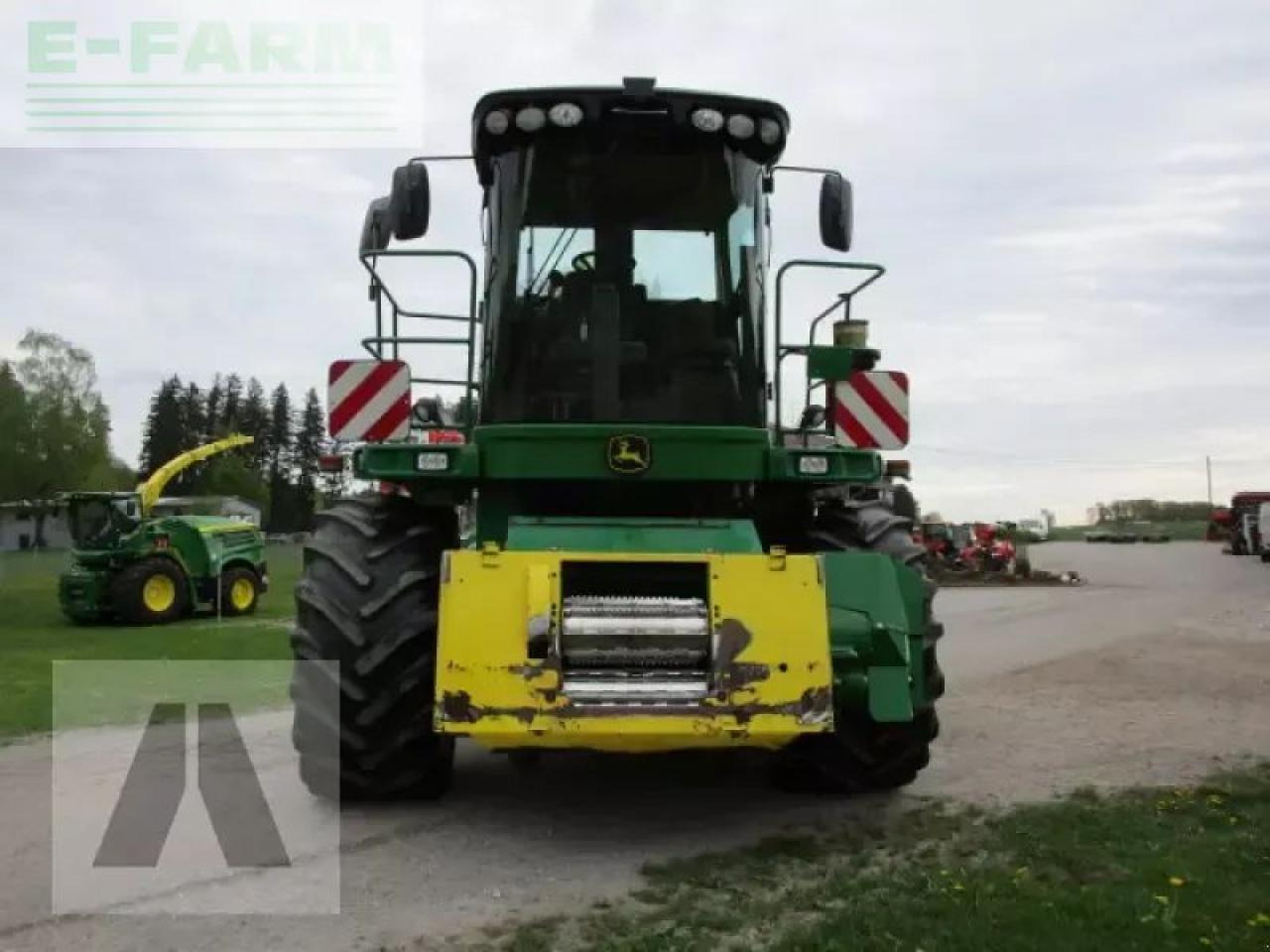 John Deere 7350i - Sklízecí řezačka: obrázek 4 John Deere 7350i - Sklízecí řezačka: obrázek 4