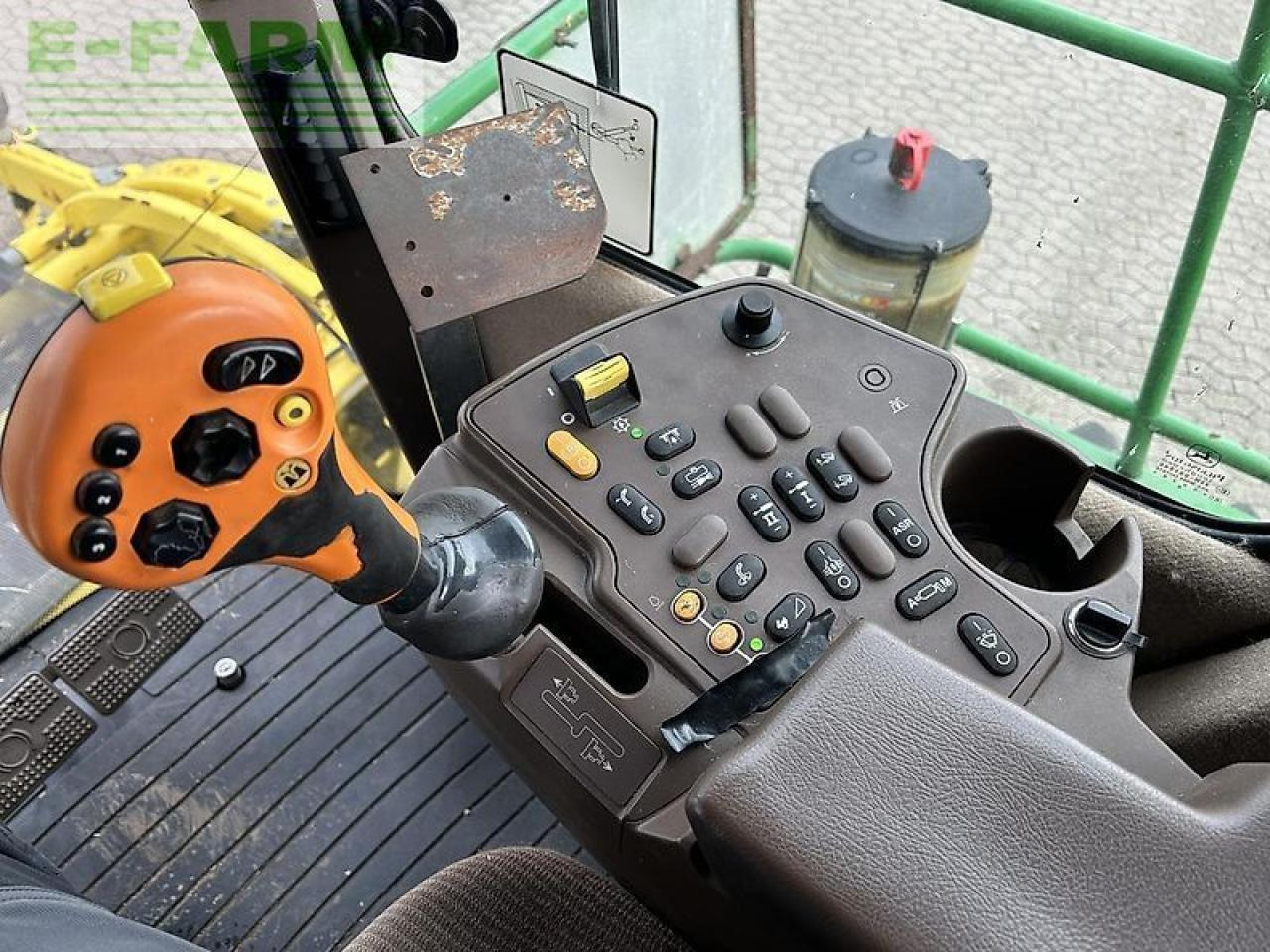 John Deere 7500 - Sklízecí řezačka: obrázek 4 John Deere 7500 - Sklízecí řezačka: obrázek 4