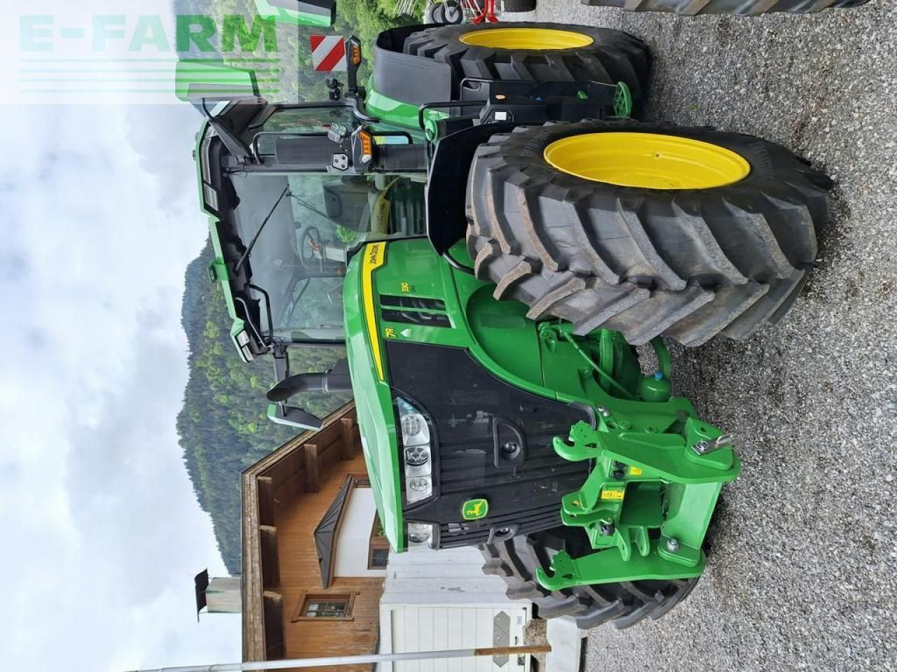 John Deere 7R 330 - Traktor: obrázek 4 John Deere 7R 330 - Traktor: obrázek 4