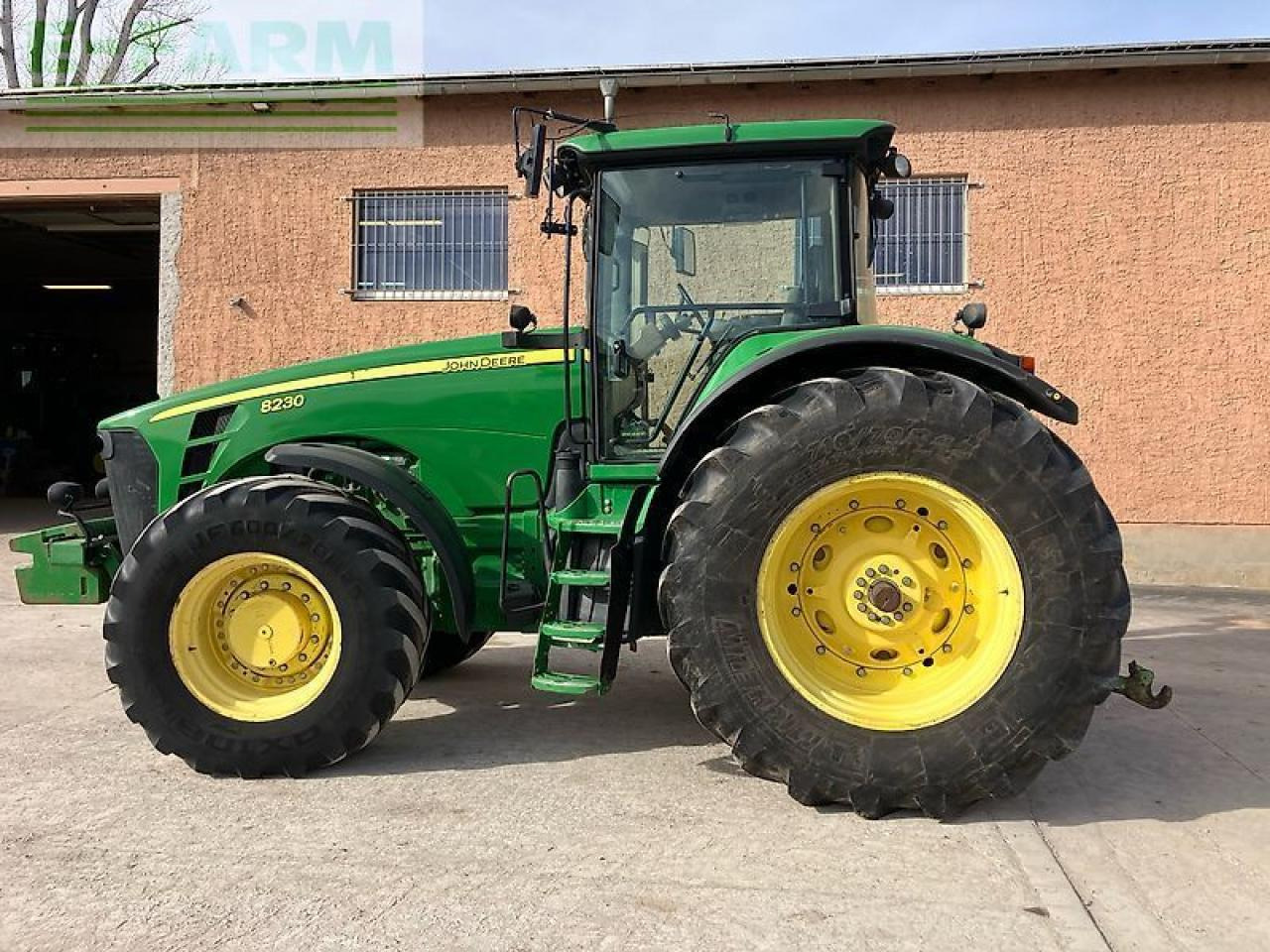 John Deere 8230 ils, powr shift - Traktor: obrázek 5 John Deere 8230 ils, powr shift - Traktor: obrázek 5