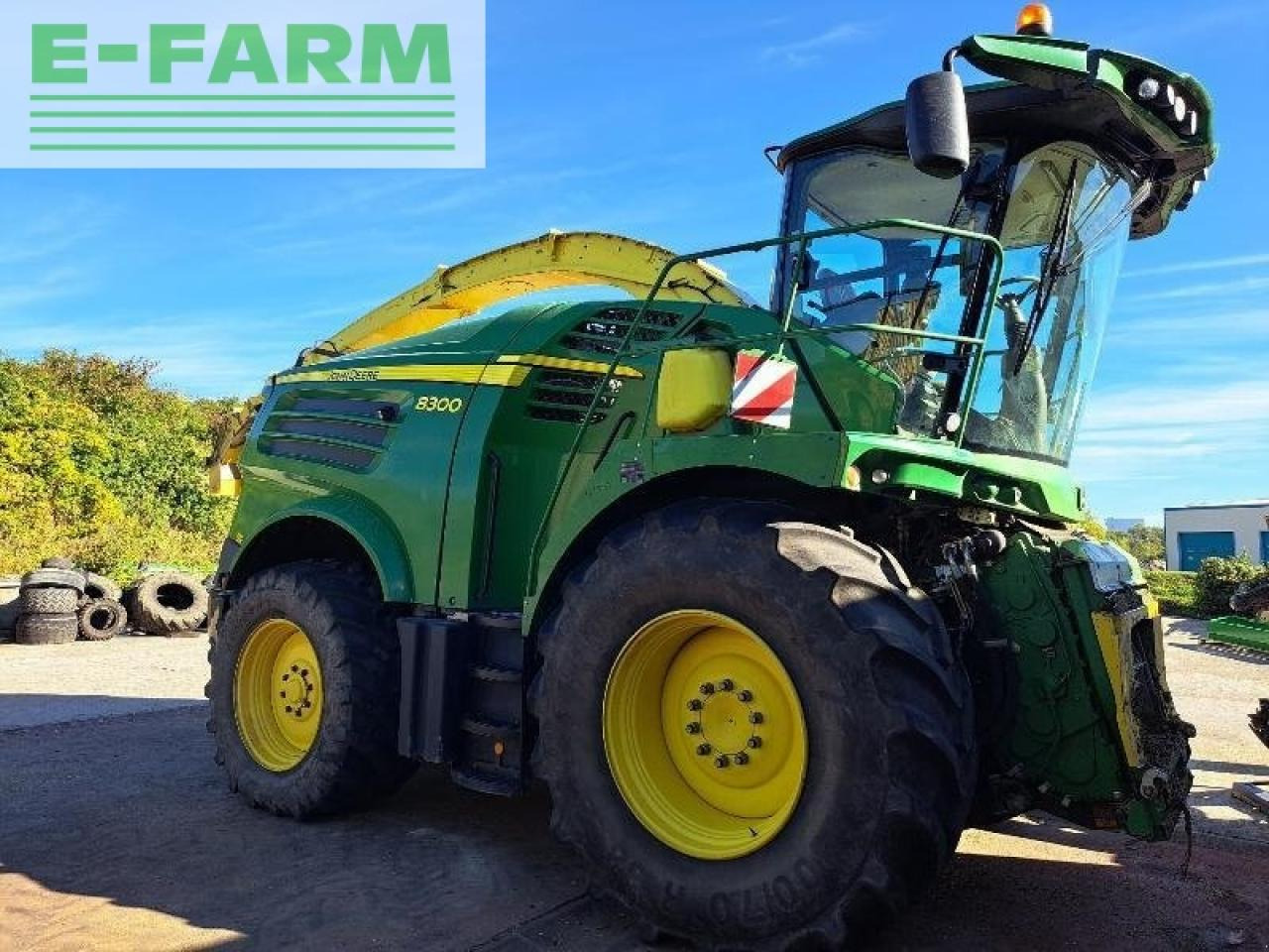 John Deere 8300 - Sklízecí řezačka: obrázek 1 John Deere 8300 - Sklízecí řezačka: obrázek 1