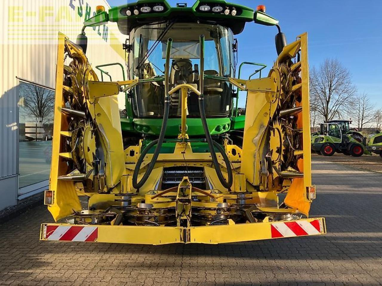 John Deere 8300i - Sklízecí řezačka: obrázek 4 John Deere 8300i - Sklízecí řezačka: obrázek 4