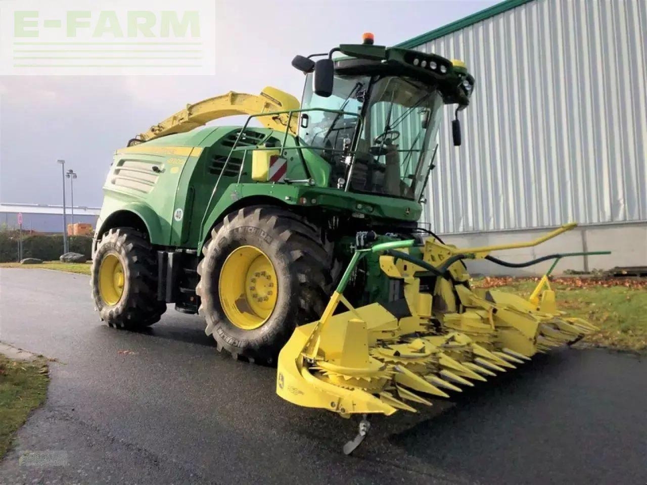 John Deere 8300i mit kemper 360plus & pu 639 - Sklízecí řezačka: obrázek 2 John Deere 8300i mit kemper 360plus & pu 639 - Sklízecí řezačka: obrázek 2