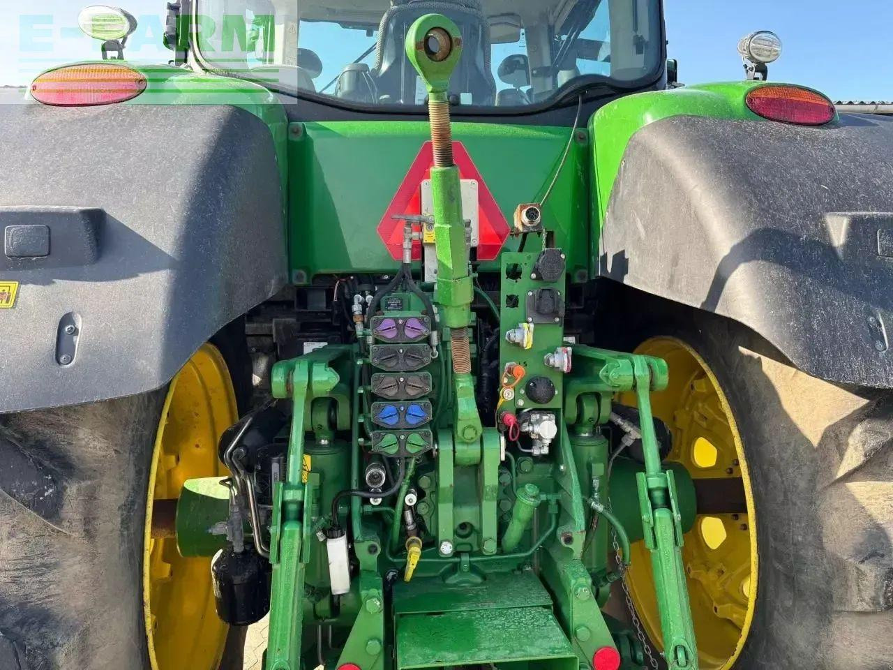 John Deere 8320r - Traktor: obrázek 5 John Deere 8320r - Traktor: obrázek 5