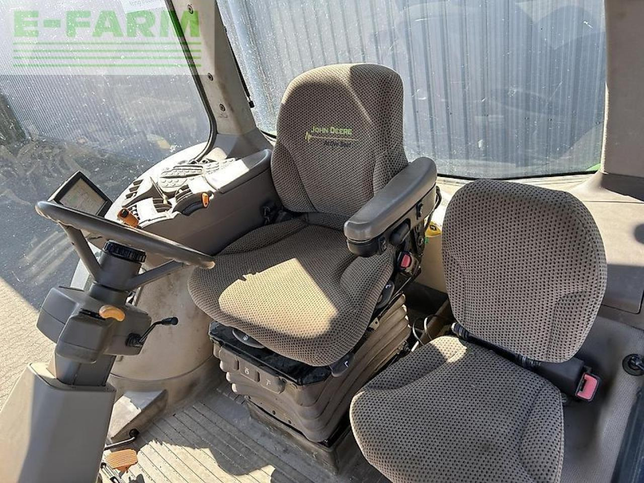 Traktor John Deere 8360r: obrázek 15