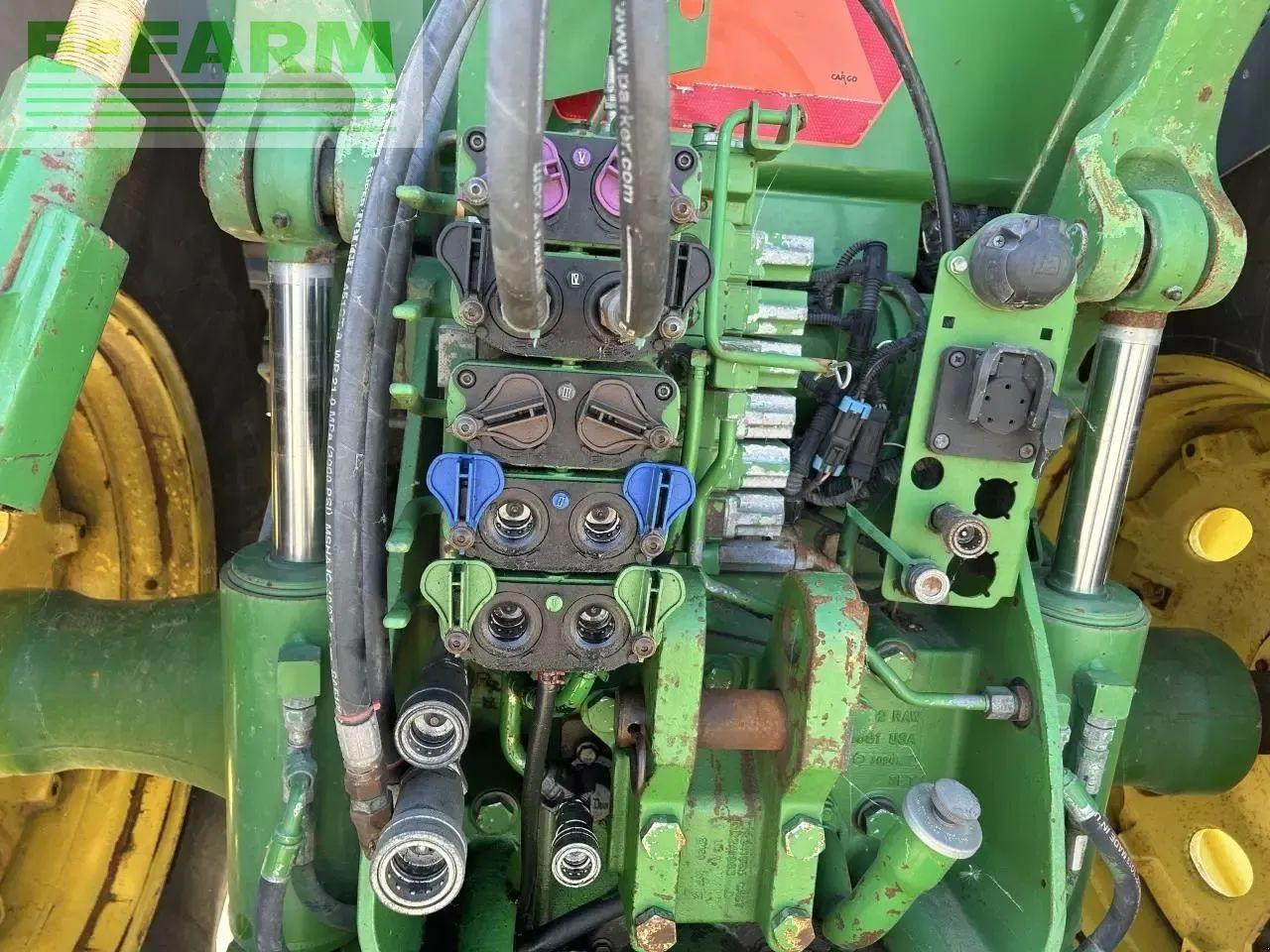 Traktor John Deere 8360r: obrázek 7