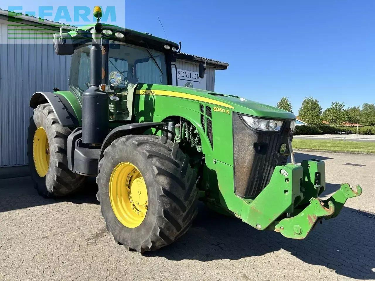 Traktor John Deere 8360r: obrázek 8