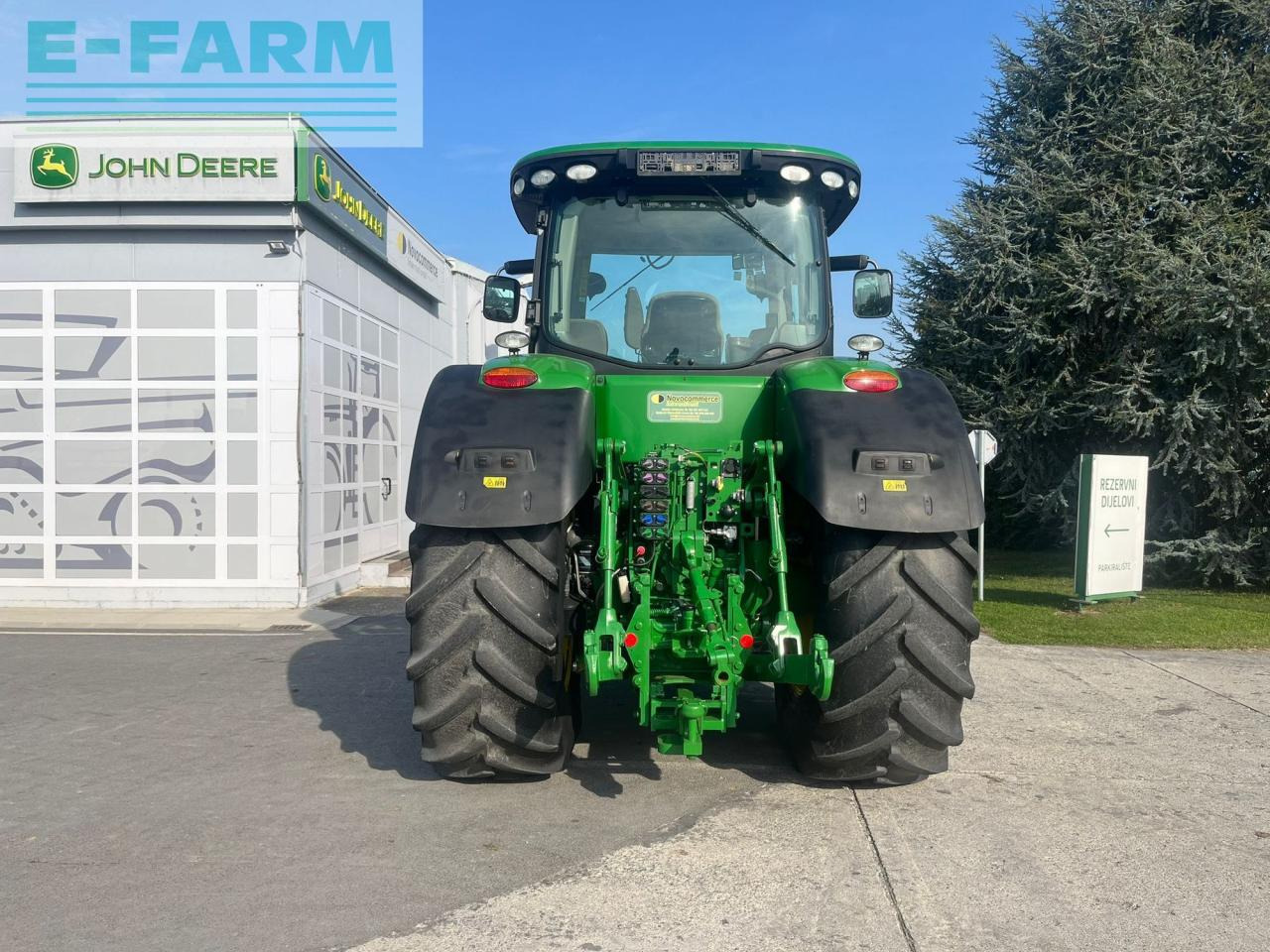 John Deere 8370R - Traktor: obrázek 4 John Deere 8370R - Traktor: obrázek 4