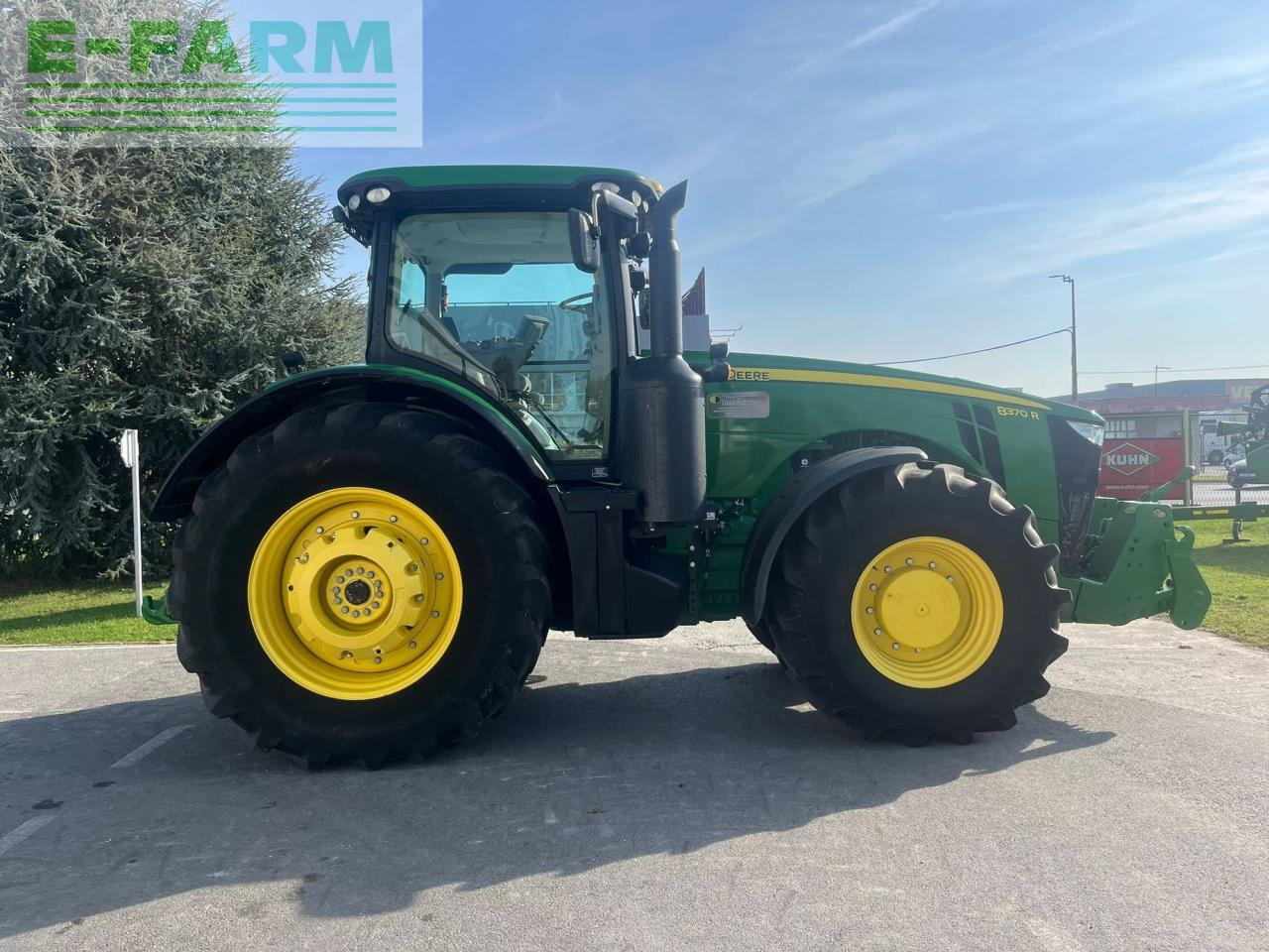 John Deere 8370R - Traktor: obrázek 3 John Deere 8370R - Traktor: obrázek 3