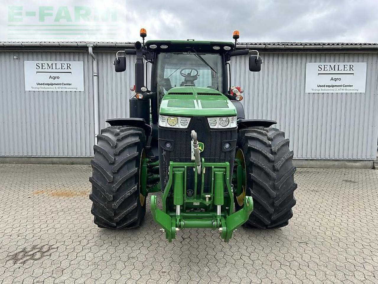 John Deere 8370r - Traktor: obrázek 2 John Deere 8370r - Traktor: obrázek 2