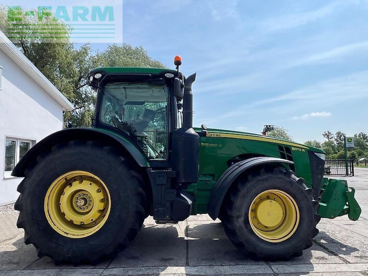 John Deere 8370r e23 *motor bei 6500bh neu* - Traktor: obrázek 2 John Deere 8370r e23 *motor bei 6500bh neu* - Traktor: obrázek 2