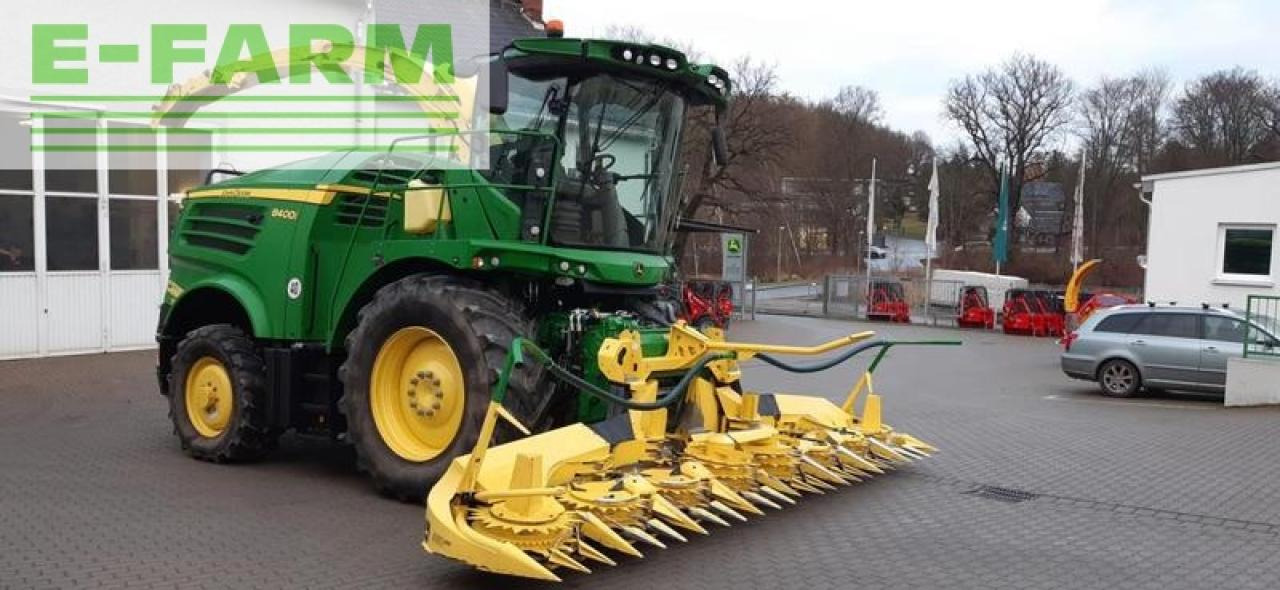 John Deere 8400 - Sklízecí řezačka: obrázek 1 John Deere 8400 - Sklízecí řezačka: obrázek 1