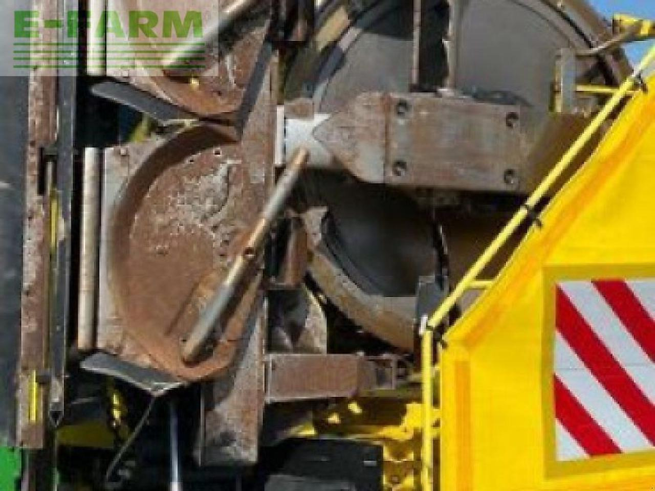 Sklízecí řezačka John Deere 8400i stalkbuster: obrázek 18