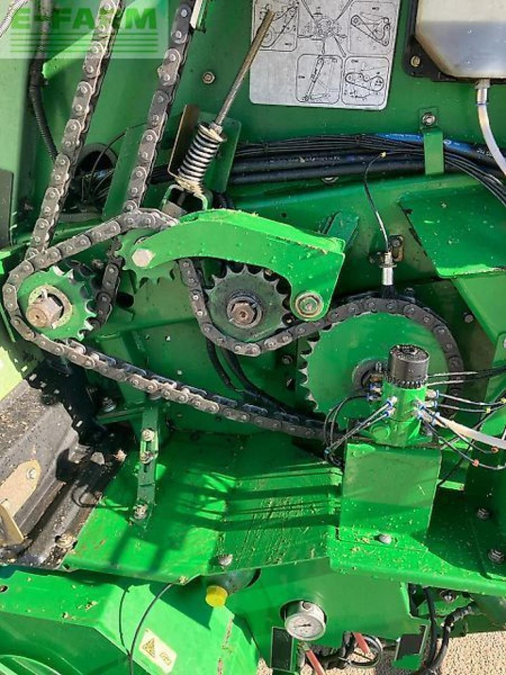 John Deere 864 - Lis na hranaté balíky: obrázek 5 John Deere 864 - Lis na hranaté balíky: obrázek 5