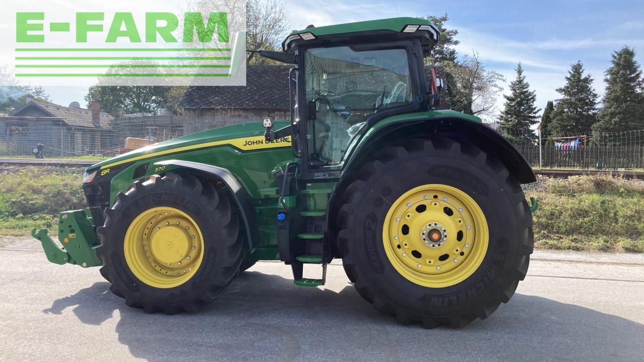 John Deere 8R370 - Traktor: obrázek 2 John Deere 8R370 - Traktor: obrázek 2