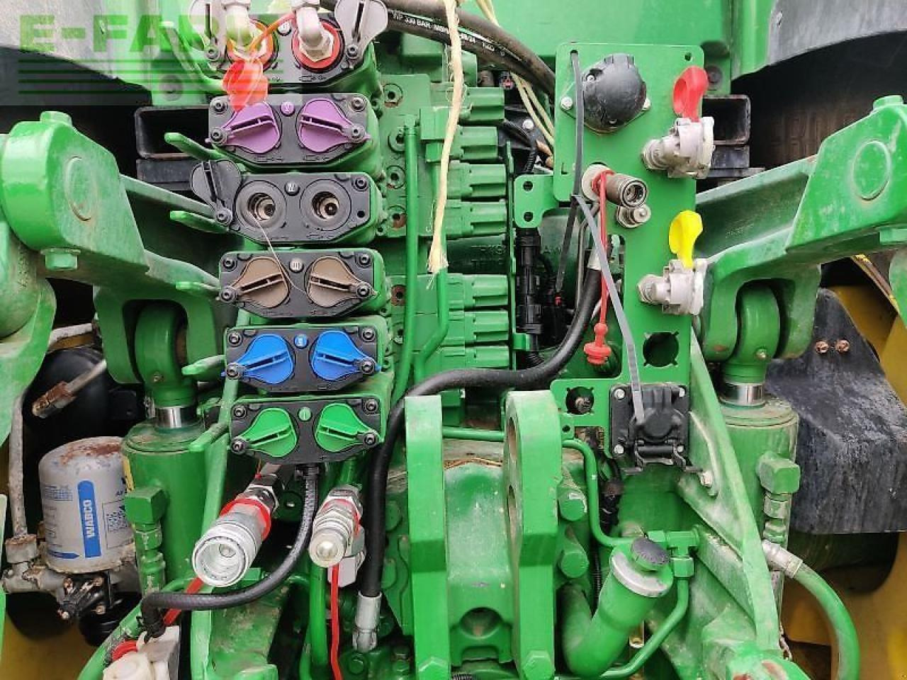 John Deere 8r 370 - Traktor: obrázek 5 John Deere 8r 370 - Traktor: obrázek 5