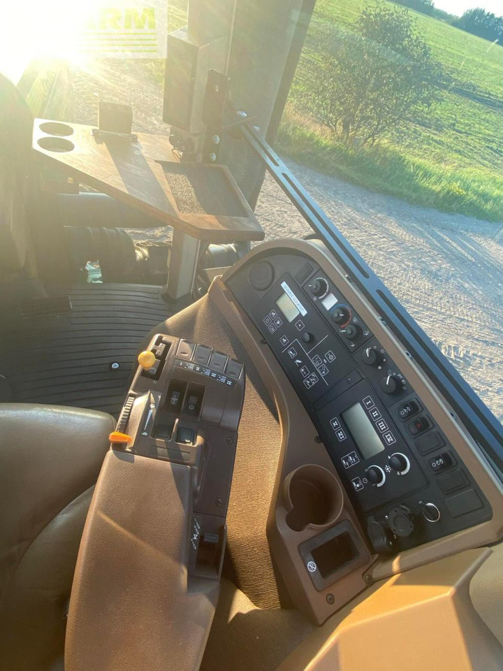 Traktor John Deere 9530T: obrázek 9