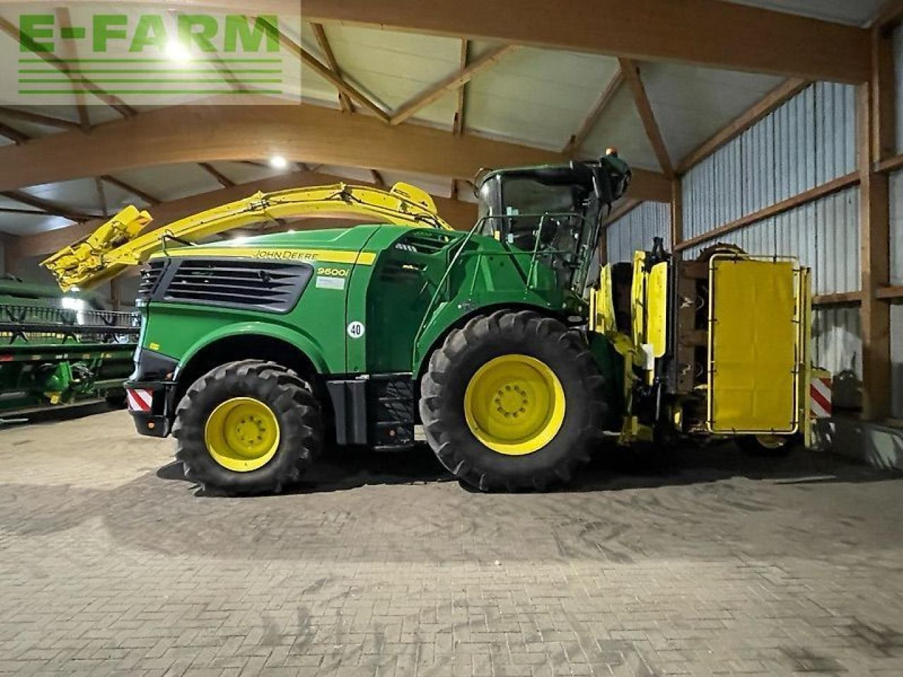 John Deere 9600 motor neu! - Sklízecí řezačka: obrázek 2 John Deere 9600 motor neu! - Sklízecí řezačka: obrázek 2
