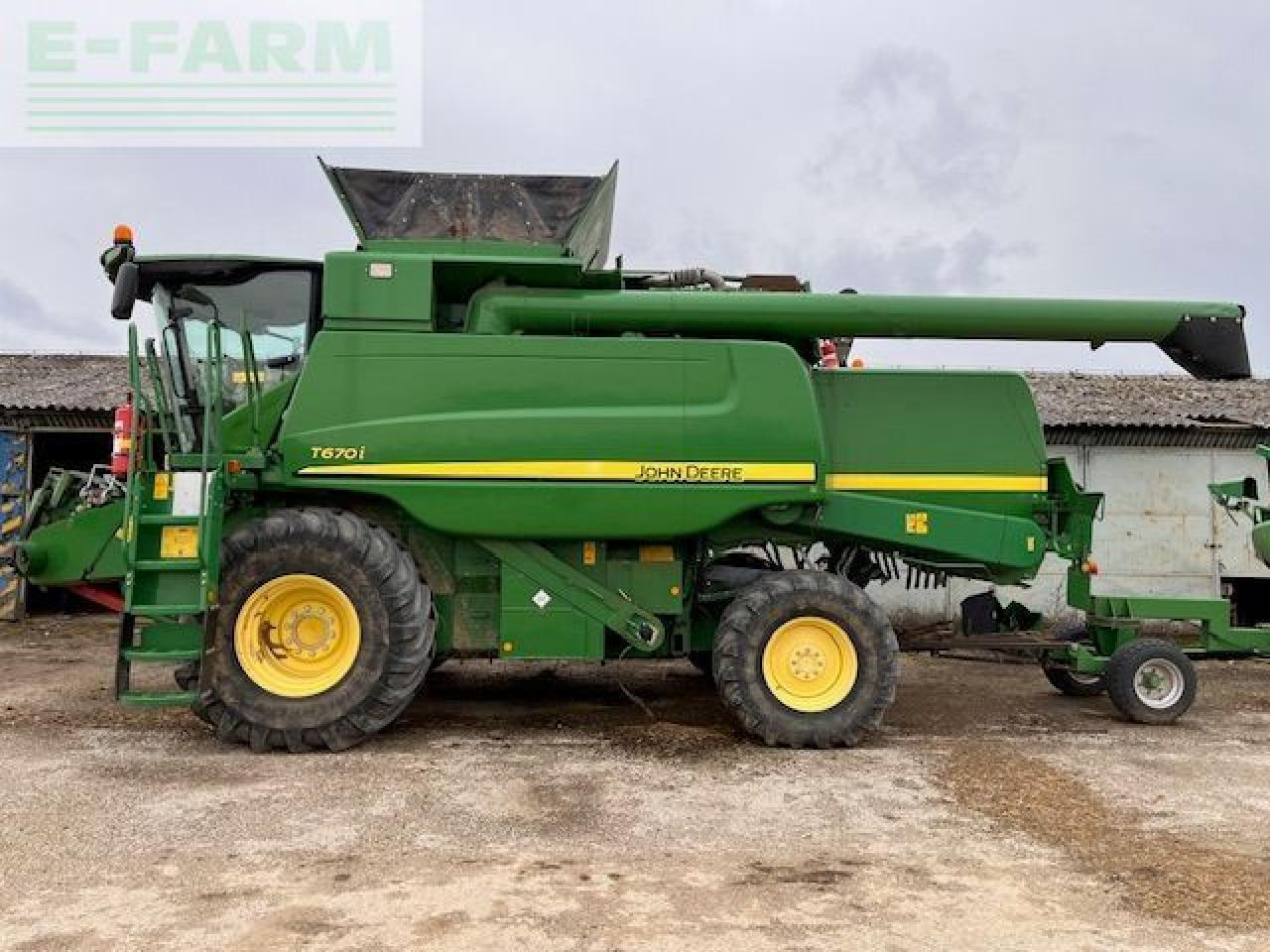 John Deere T670 - Sklízecí mlátička: obrázek 2 John Deere T670 - Sklízecí mlátička: obrázek 2