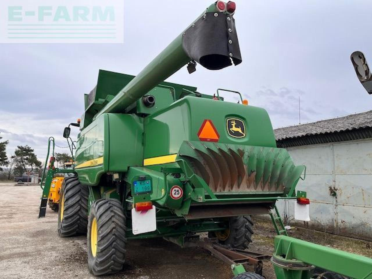 John Deere T670 - Sklízecí mlátička: obrázek 5 John Deere T670 - Sklízecí mlátička: obrázek 5
