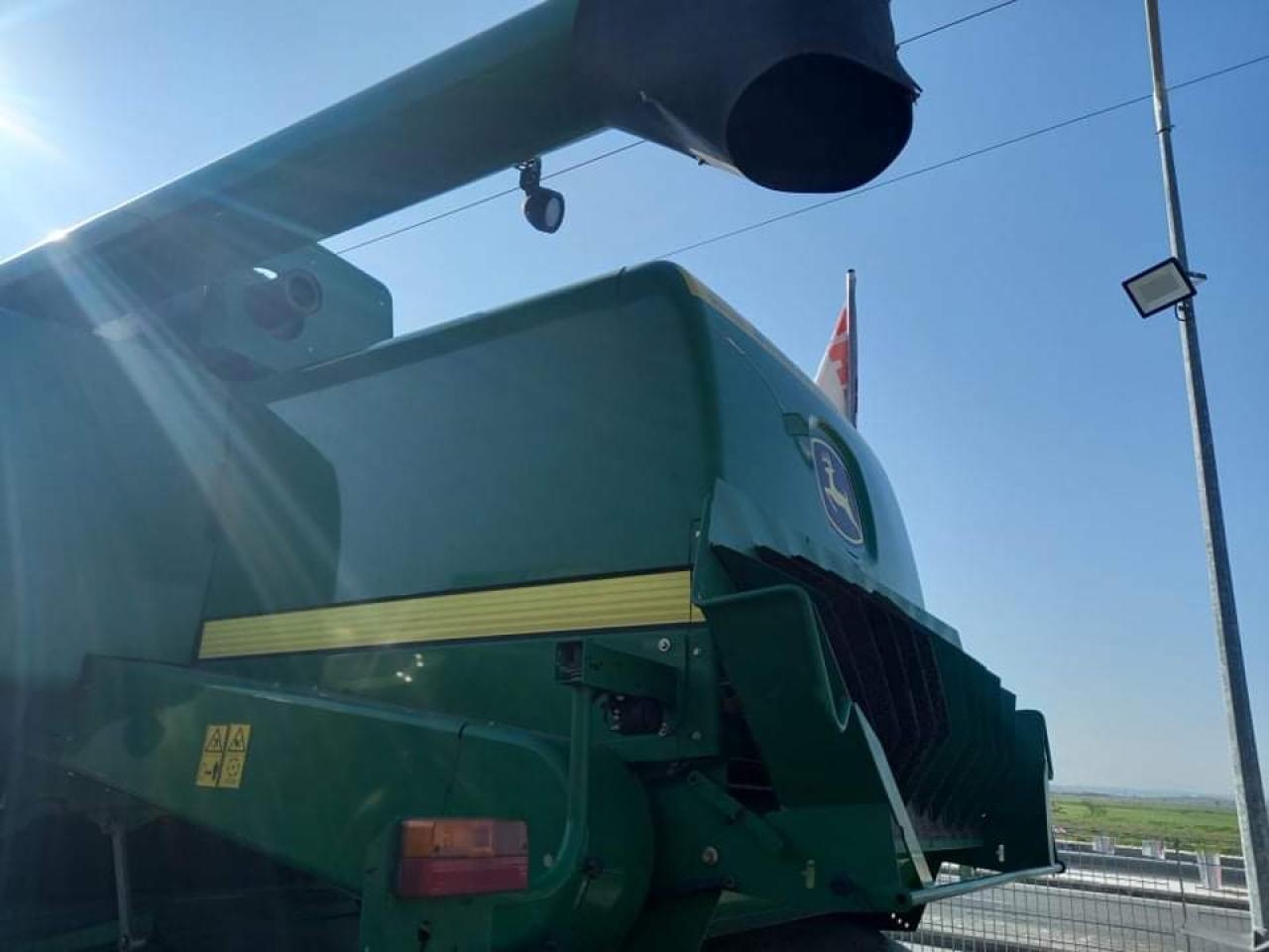 John Deere W650 - Sklízecí mlátička: obrázek 5 John Deere W650 - Sklízecí mlátička: obrázek 5