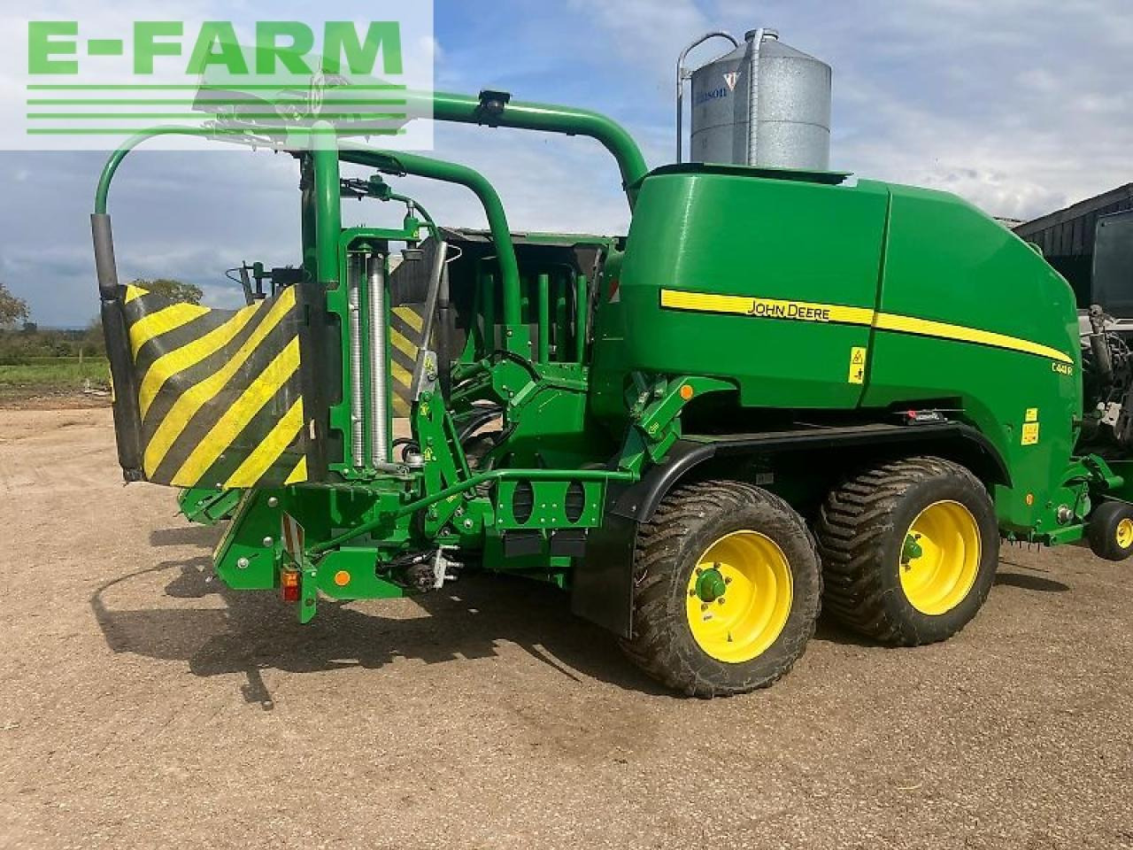 John Deere c441r - Lis na hranaté balíky: obrázek 5 John Deere c441r - Lis na hranaté balíky: obrázek 5