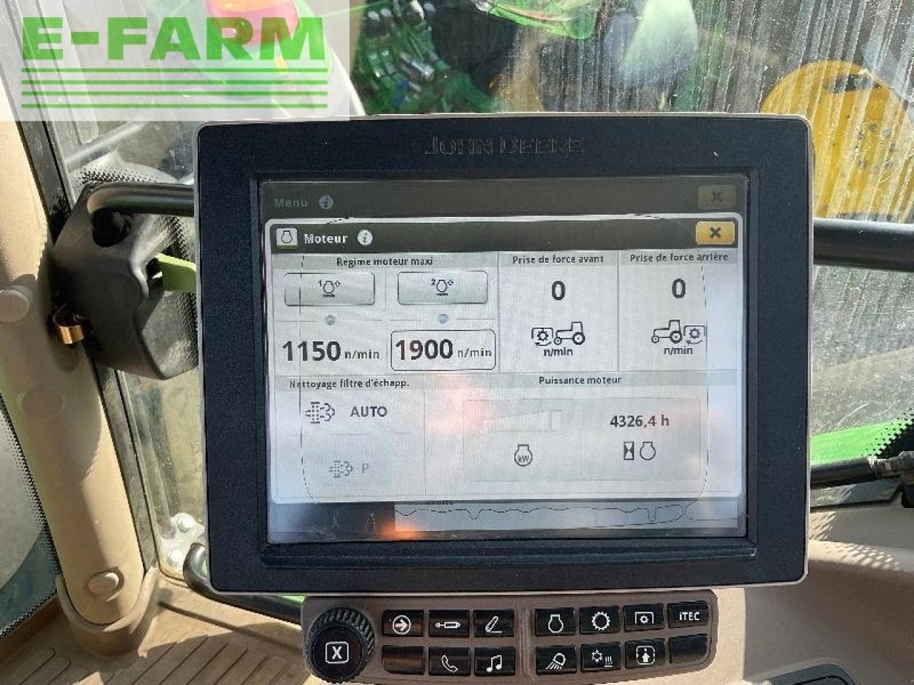 Traktor John Deere marque john deere,: obrázek 9