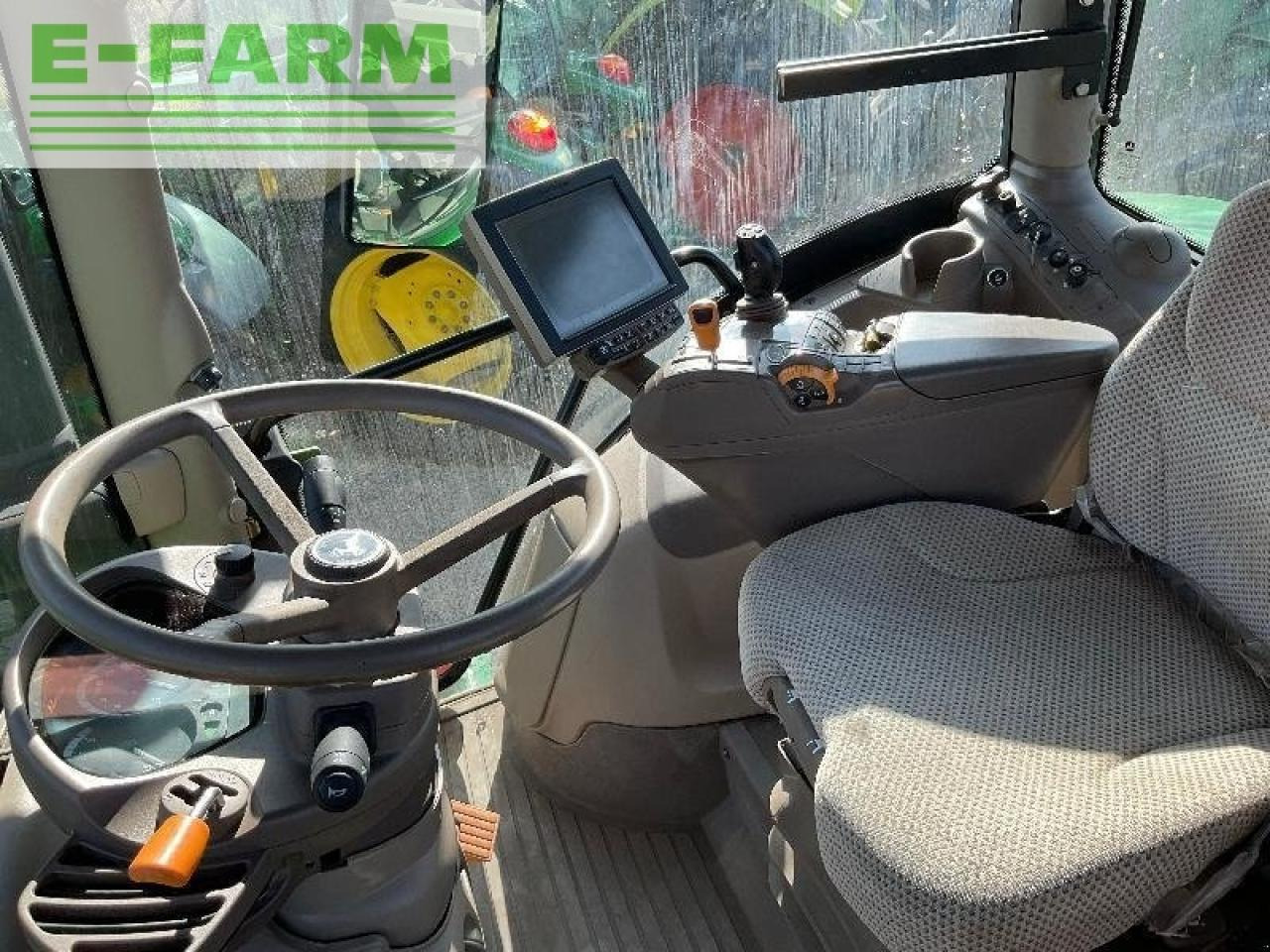Traktor John Deere marque john deere,: obrázek 8