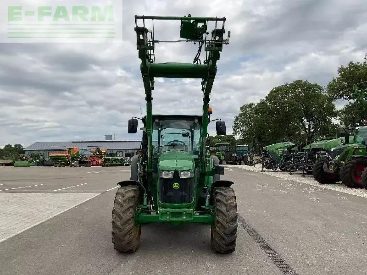 John Deere marque john deere - Traktor: obrázek 3 John Deere marque john deere - Traktor: obrázek 3