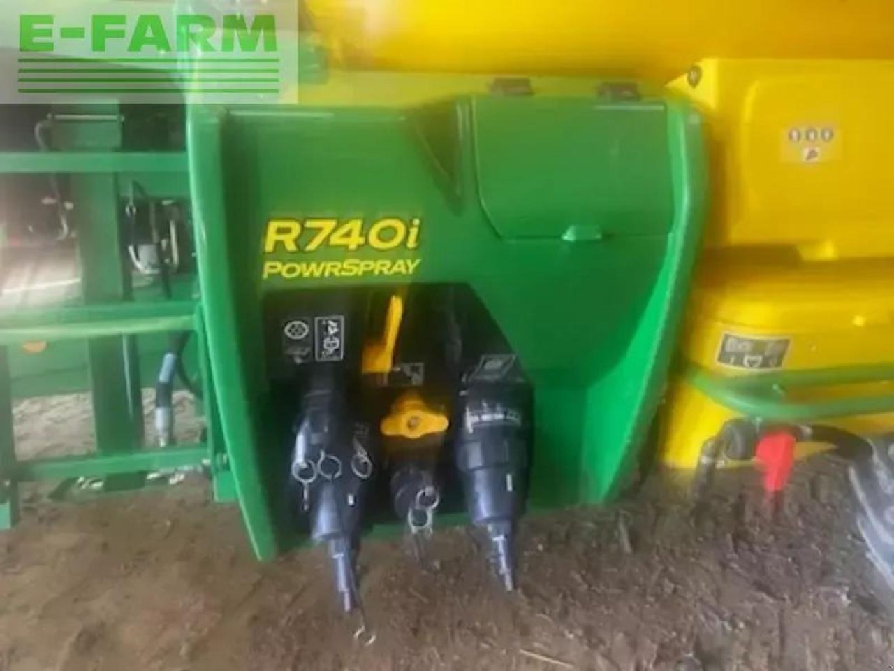 John Deere r740i - Tažený postřikovač: obrázek 5 John Deere r740i - Tažený postřikovač: obrázek 5