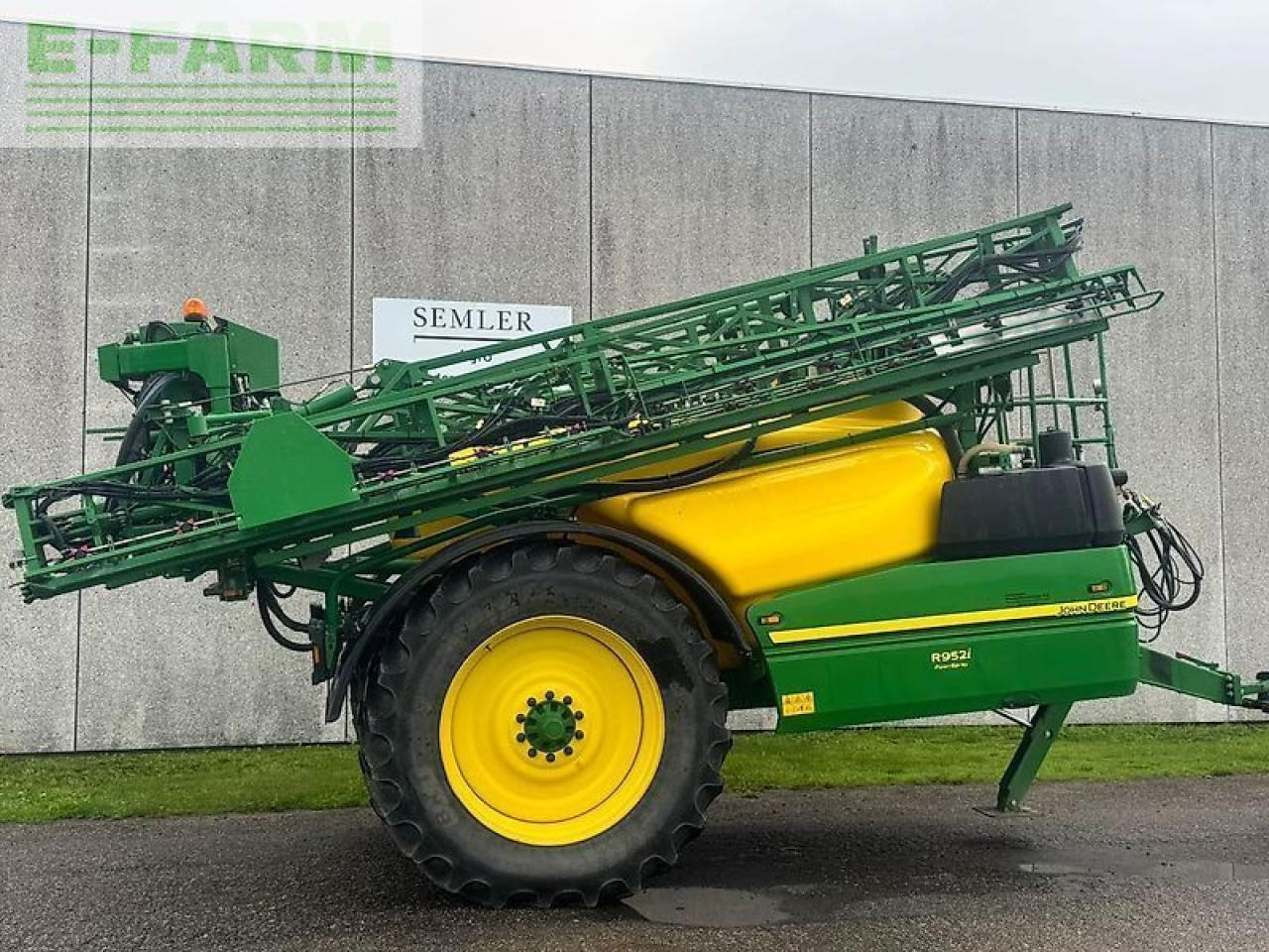 John Deere r952i - Tažený postřikovač: obrázek 2 John Deere r952i - Tažený postřikovač: obrázek 2