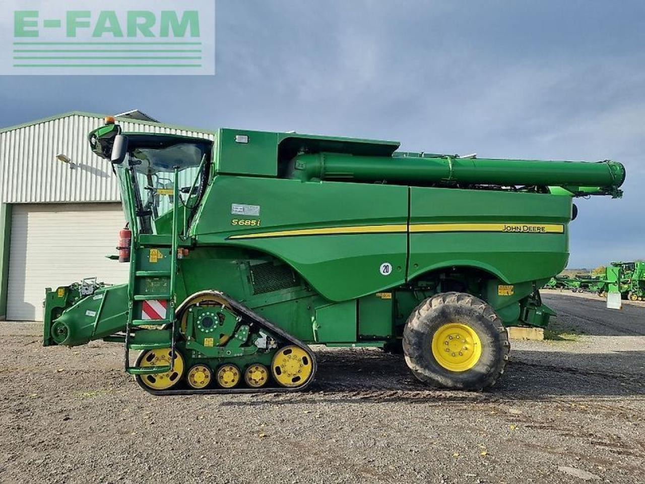 John Deere s685i my16 prod 20 - Sklízecí mlátička: obrázek 1 John Deere s685i my16 prod 20 - Sklízecí mlátička: obrázek 1