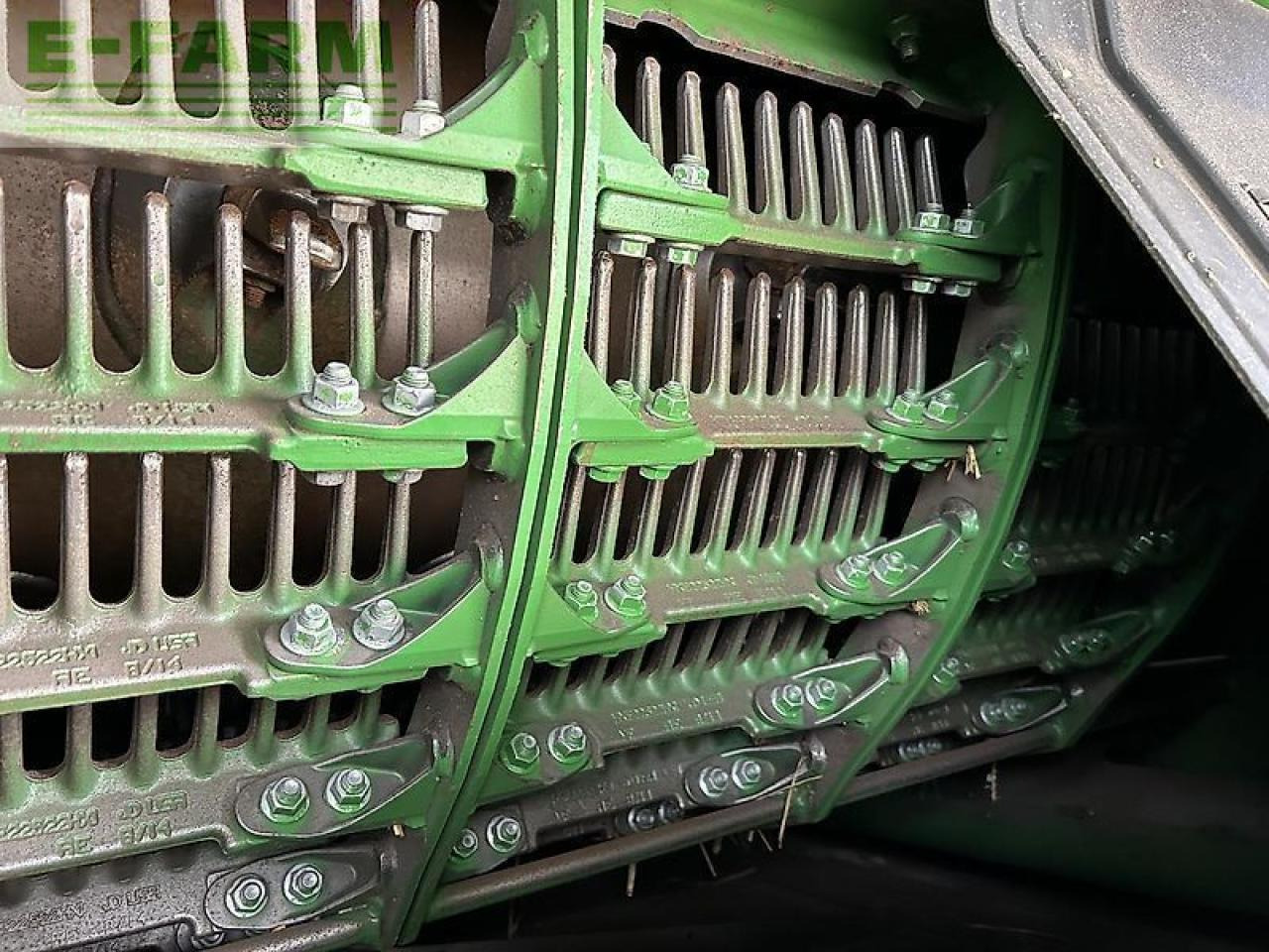 Sklízecí mlátička John Deere s690: obrázek 6