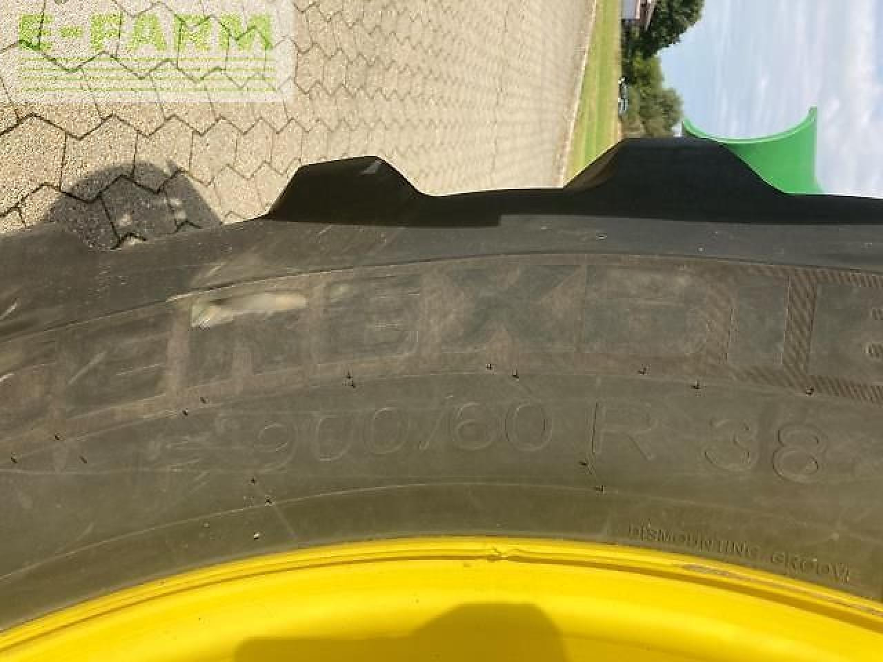 Sklízecí mlátička John Deere s690: obrázek 12