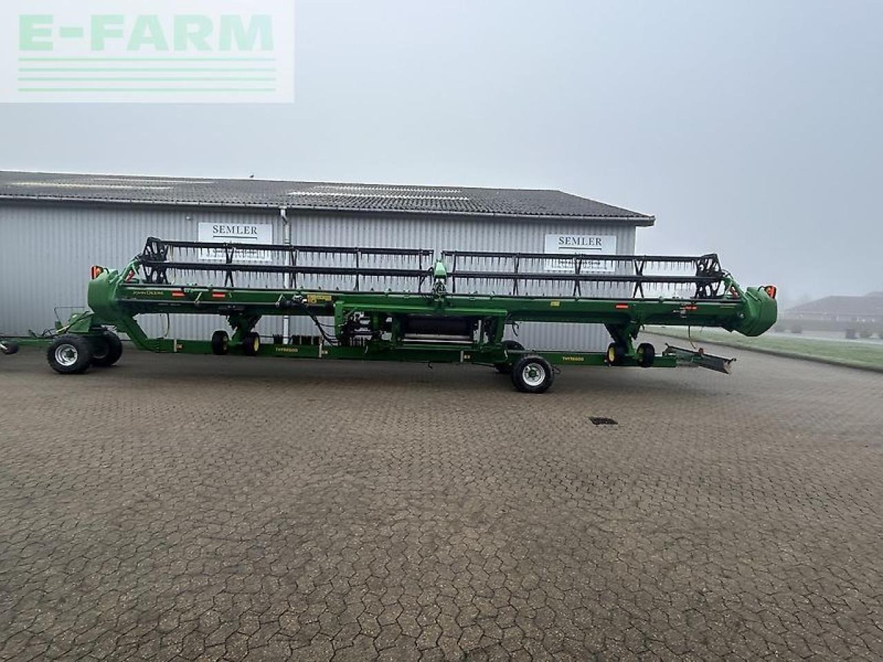 Sklízecí mlátička John Deere s690: obrázek 7