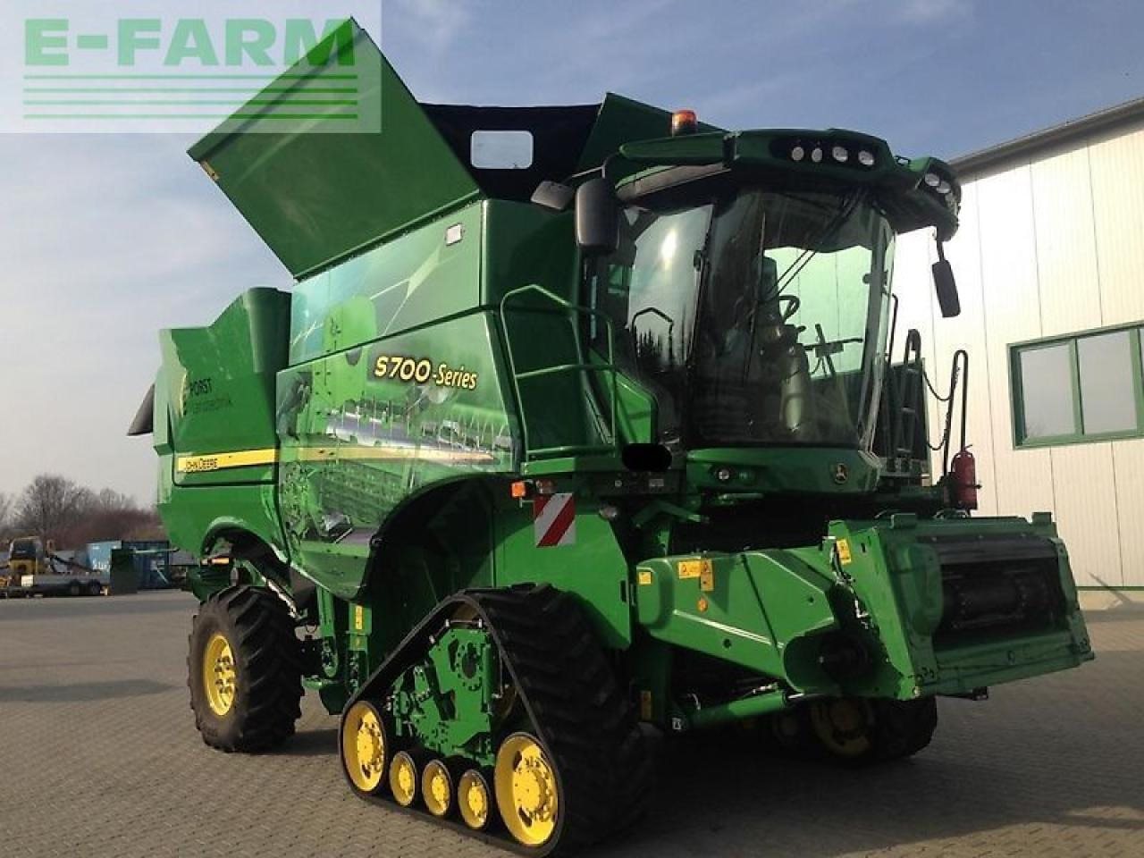 John Deere s780 i mit 630x schneidwerk - Sklízecí mlátička: obrázek 1 John Deere s780 i mit 630x schneidwerk - Sklízecí mlátička: obrázek 1