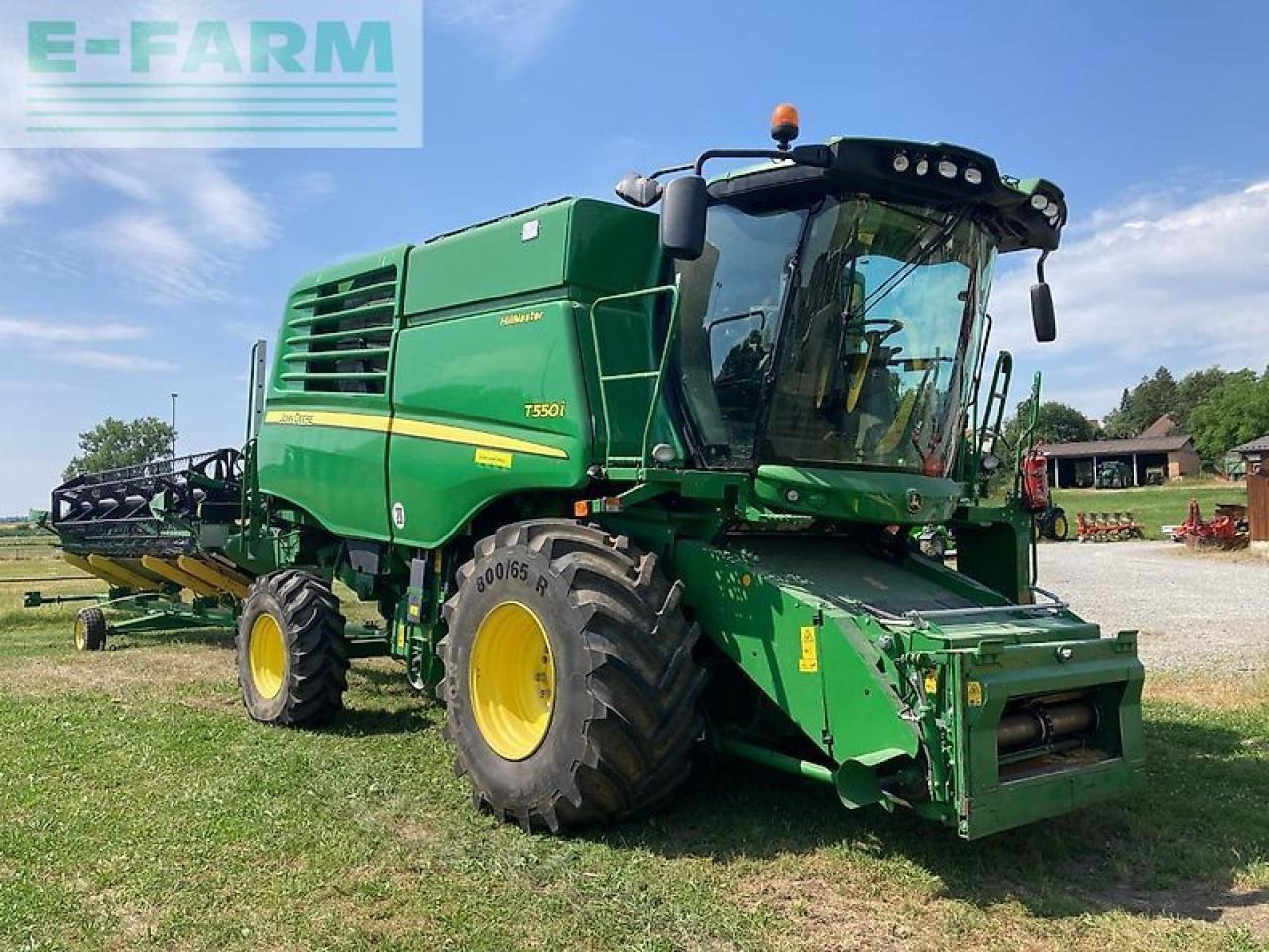 John Deere t550 hmt (my19) - Sklízecí mlátička: obrázek 1 John Deere t550 hmt (my19) - Sklízecí mlátička: obrázek 1