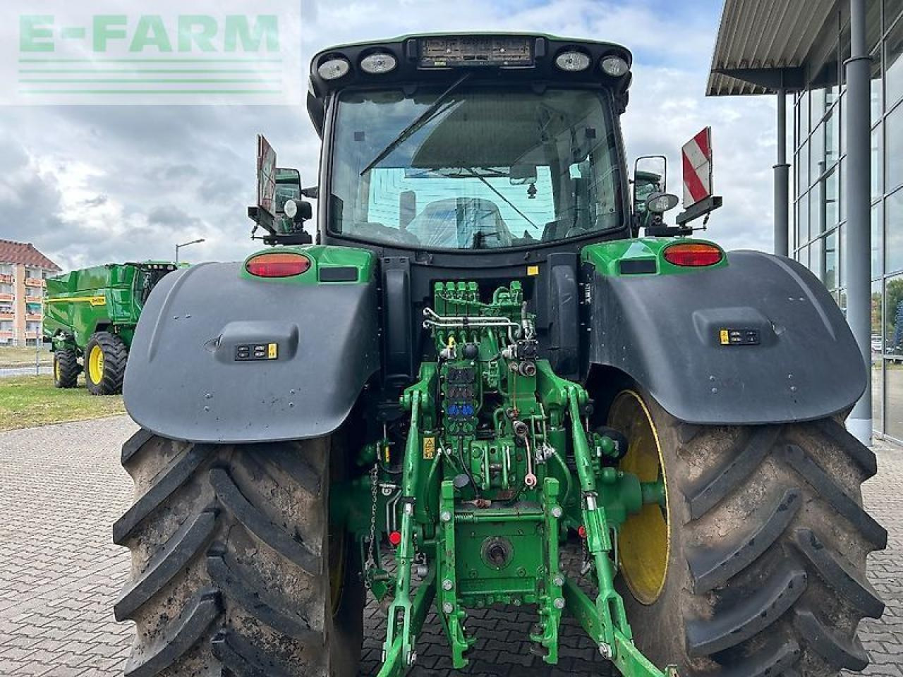 John Deere traktor 6215r - Traktor: obrázek 3 John Deere traktor 6215r - Traktor: obrázek 3