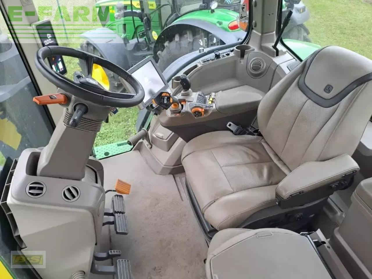 John Deere traktor 7r330 - Traktor: obrázek 5 John Deere traktor 7r330 - Traktor: obrázek 5