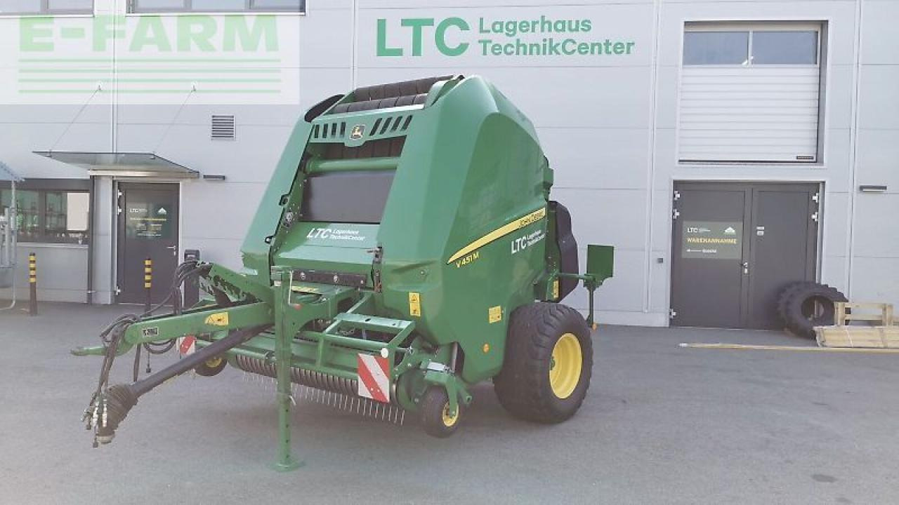 John Deere v 451 m hc25 - Lis na hranaté balíky: obrázek 1 John Deere v 451 m hc25 - Lis na hranaté balíky: obrázek 1