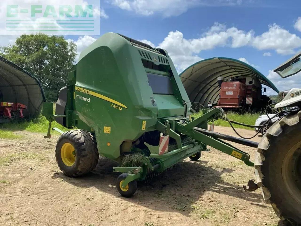 John Deere v 451 m maxicut 13 couteaux - Lis na hranaté balíky: obrázek 1 John Deere v 451 m maxicut 13 couteaux - Lis na hranaté balíky: obrázek 1