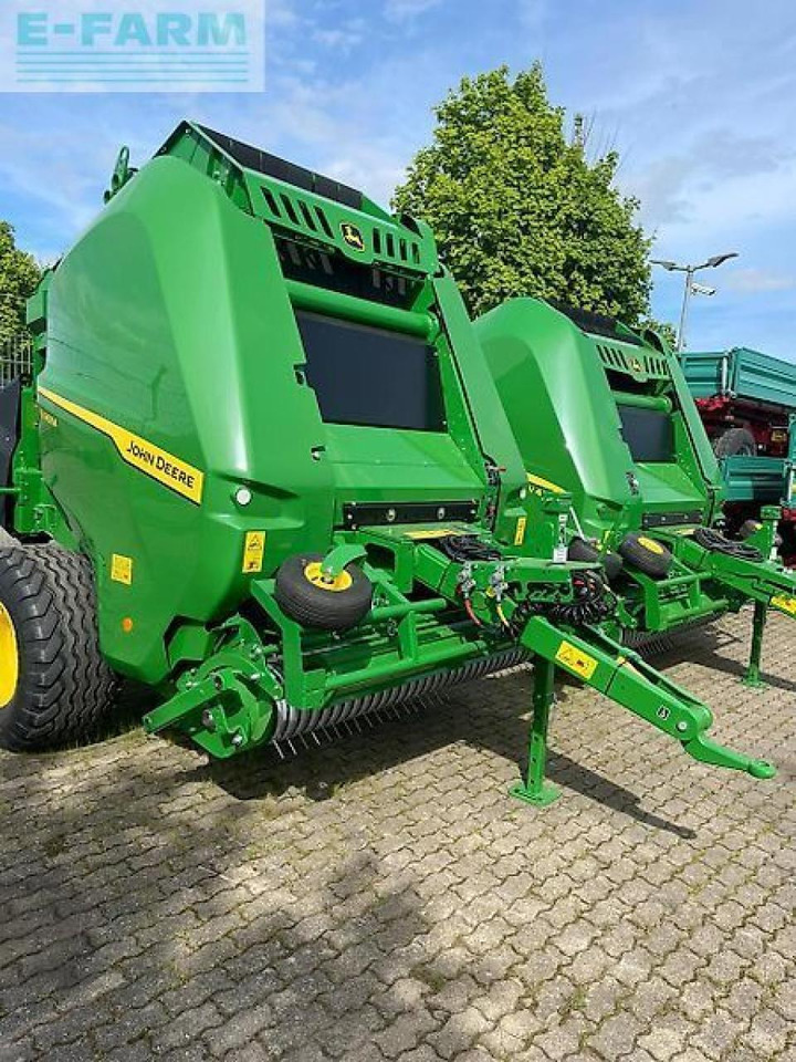 John Deere v461m demo iso bus - Lis na hranaté balíky: obrázek 2 John Deere v461m demo iso bus - Lis na hranaté balíky: obrázek 2