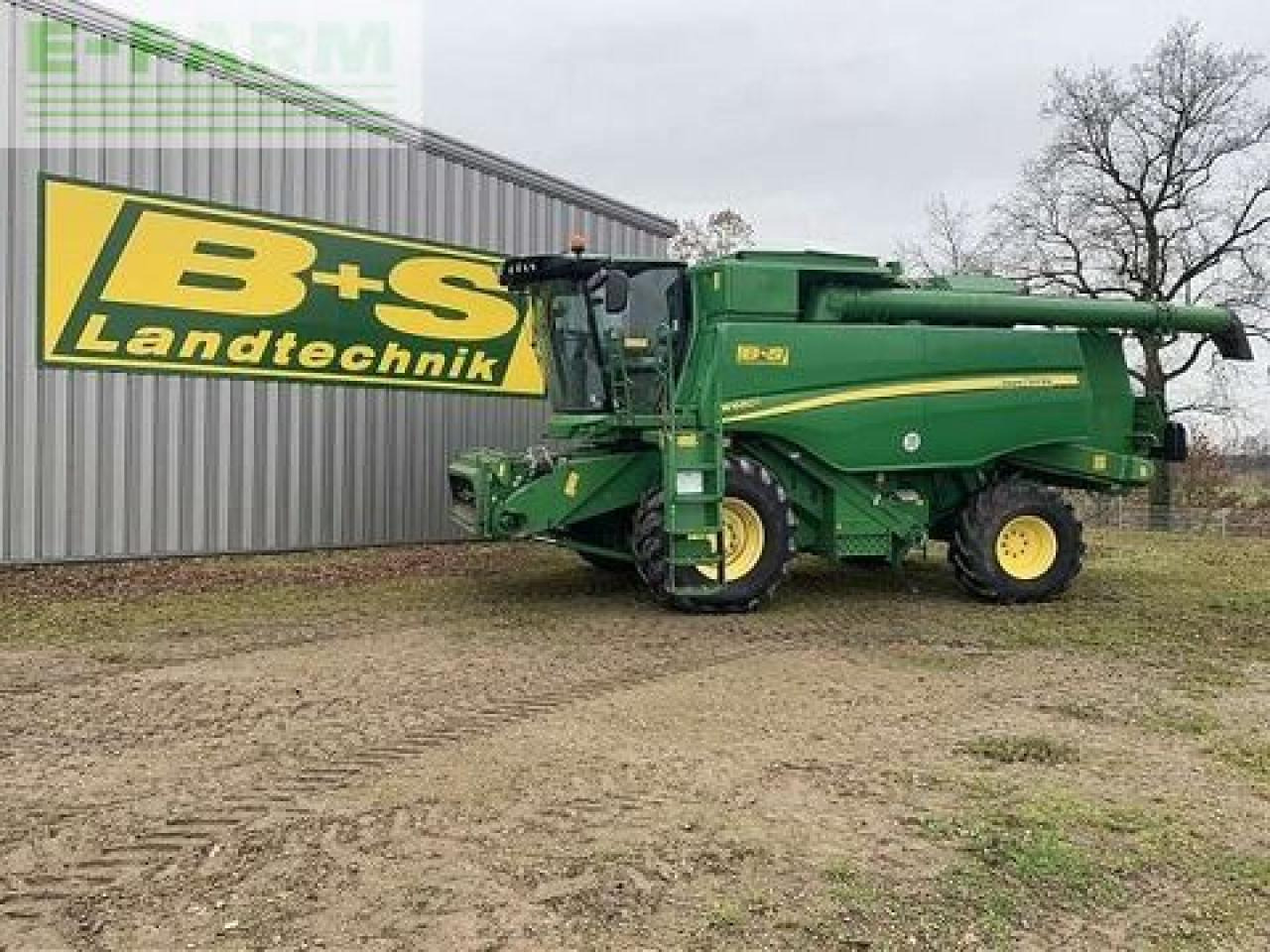 John Deere w660 - Sklízecí mlátička: obrázek 1 John Deere w660 - Sklízecí mlátička: obrázek 1
