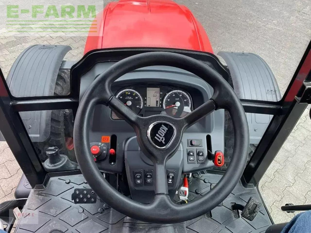 Traktor Kioti dk 6020 ch: obrázek 8 Traktor Kioti dk 6020 ch: obrázek 8