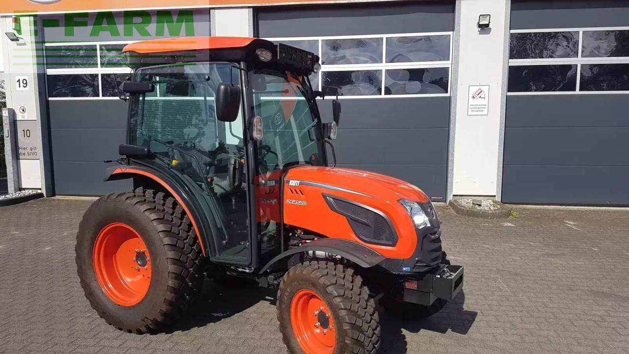Kioti dk4520 - Traktor: obrázek 1 Kioti dk4520 - Traktor: obrázek 1