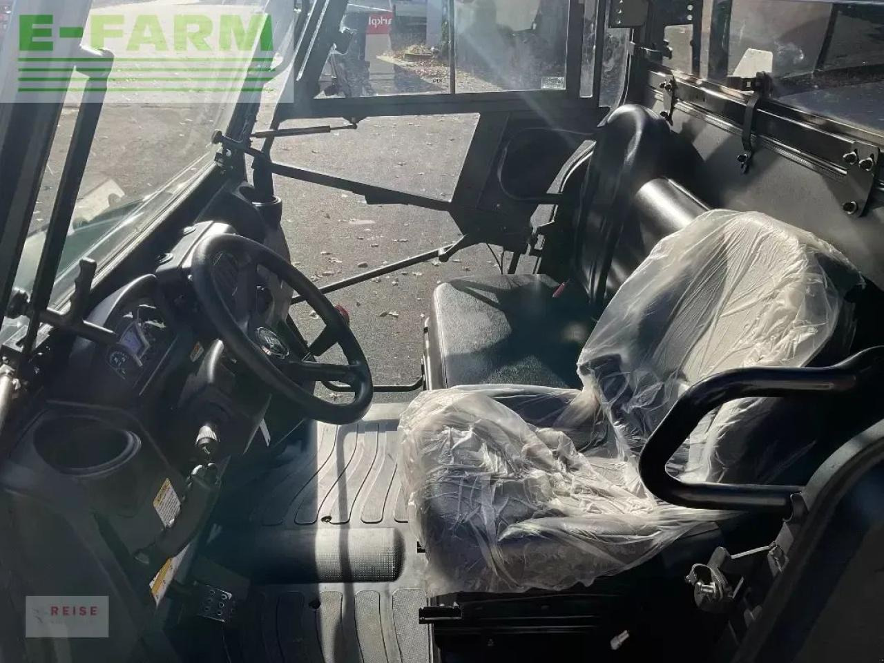 Kioti k9 2400 - Traktor: obrázek 5 Kioti k9 2400 - Traktor: obrázek 5