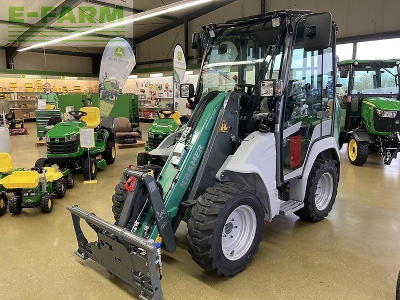 Kramer kl12.5 - Mini rýpadlo: obrázek 1 Kramer kl12.5 - Mini rýpadlo: obrázek 1