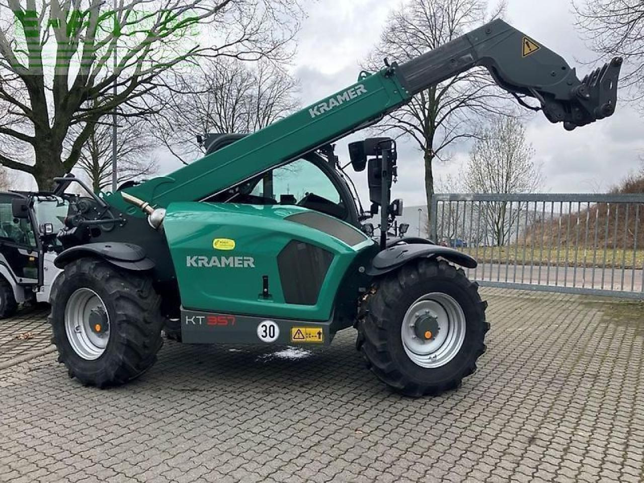 Kramer kt 357 - Teleskopický manipulátor: obrázek 2 Kramer kt 357 - Teleskopický manipulátor: obrázek 2