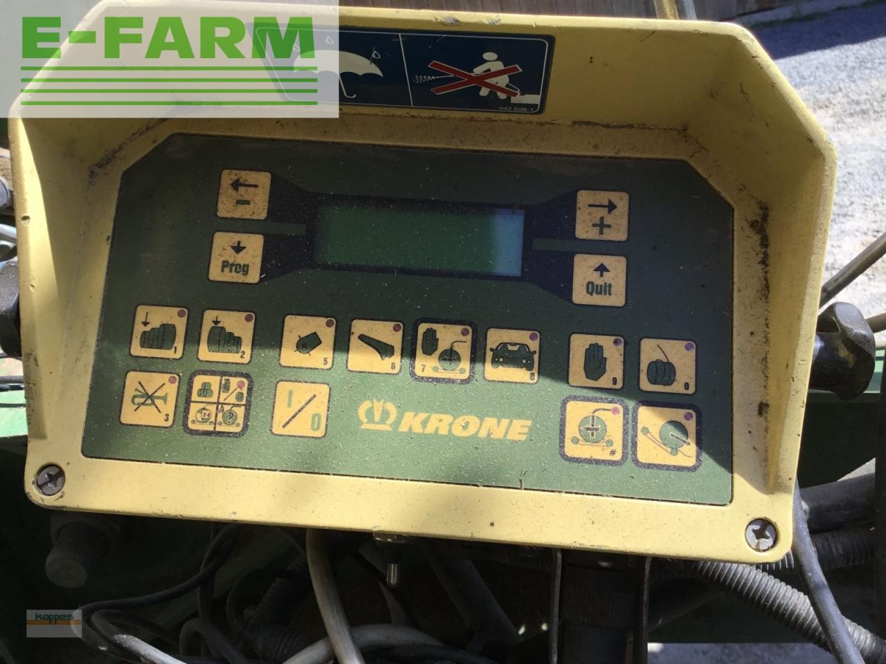 Krone combi pack 1500 mc - Lis na hranaté balíky: obrázek 2 Krone combi pack 1500 mc - Lis na hranaté balíky: obrázek 2